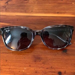 Maui Jim sunglasses EUC